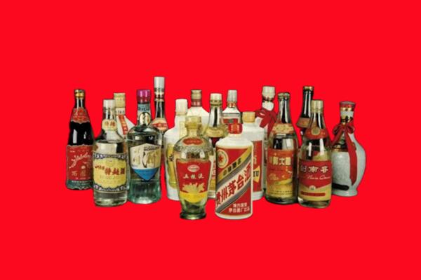 南宁良庆区回收十八老酒.jpg
